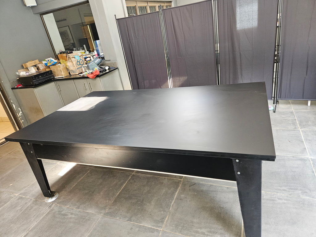 Home use pool table