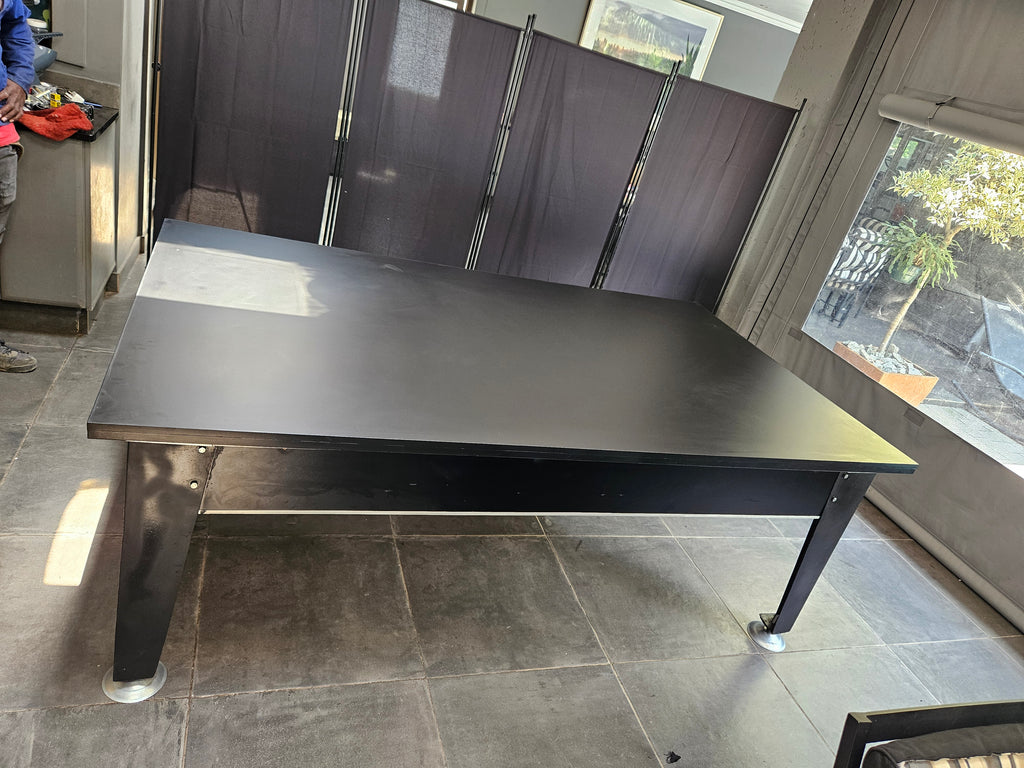 Home use pool table