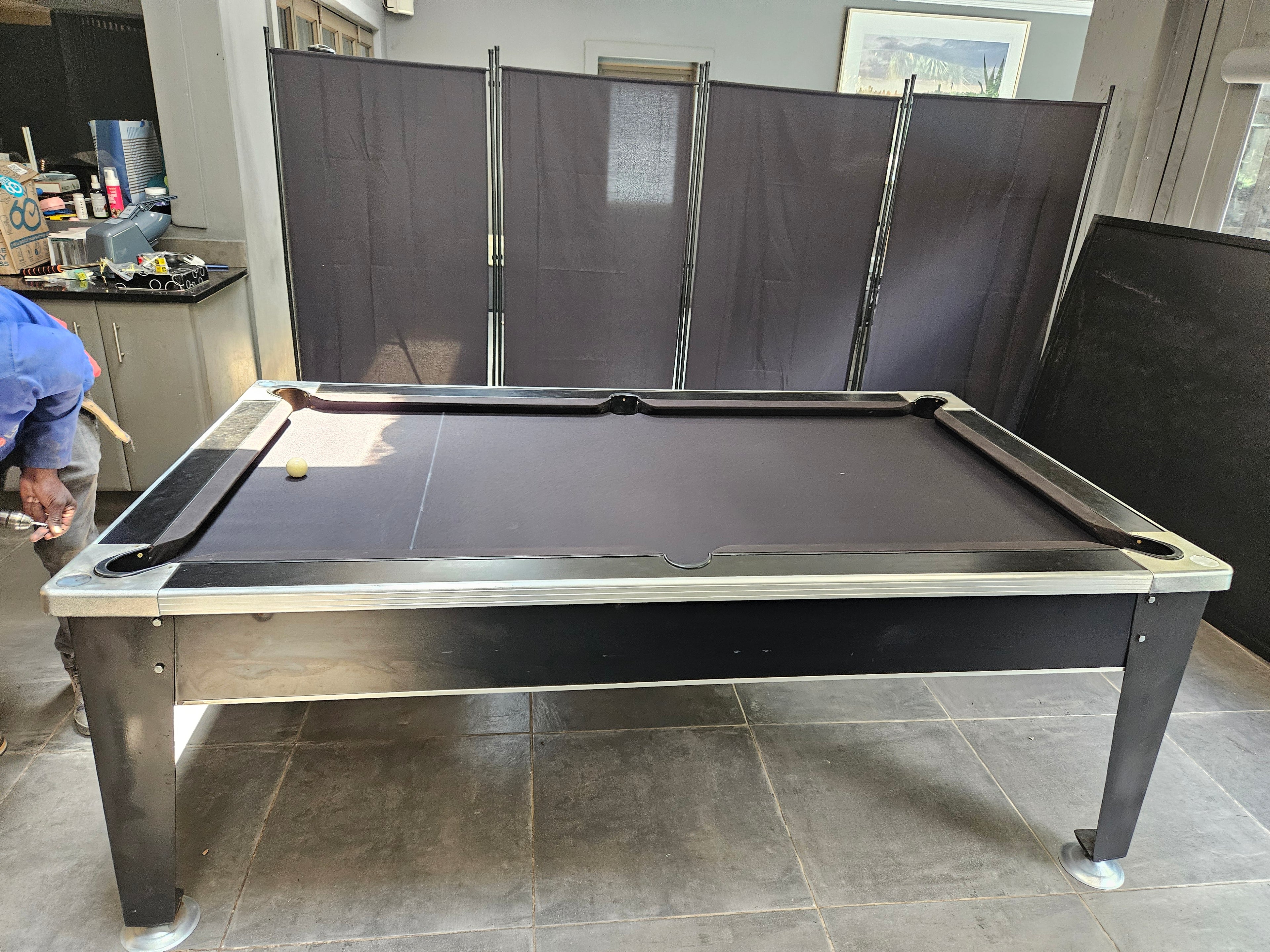 Home use pool table