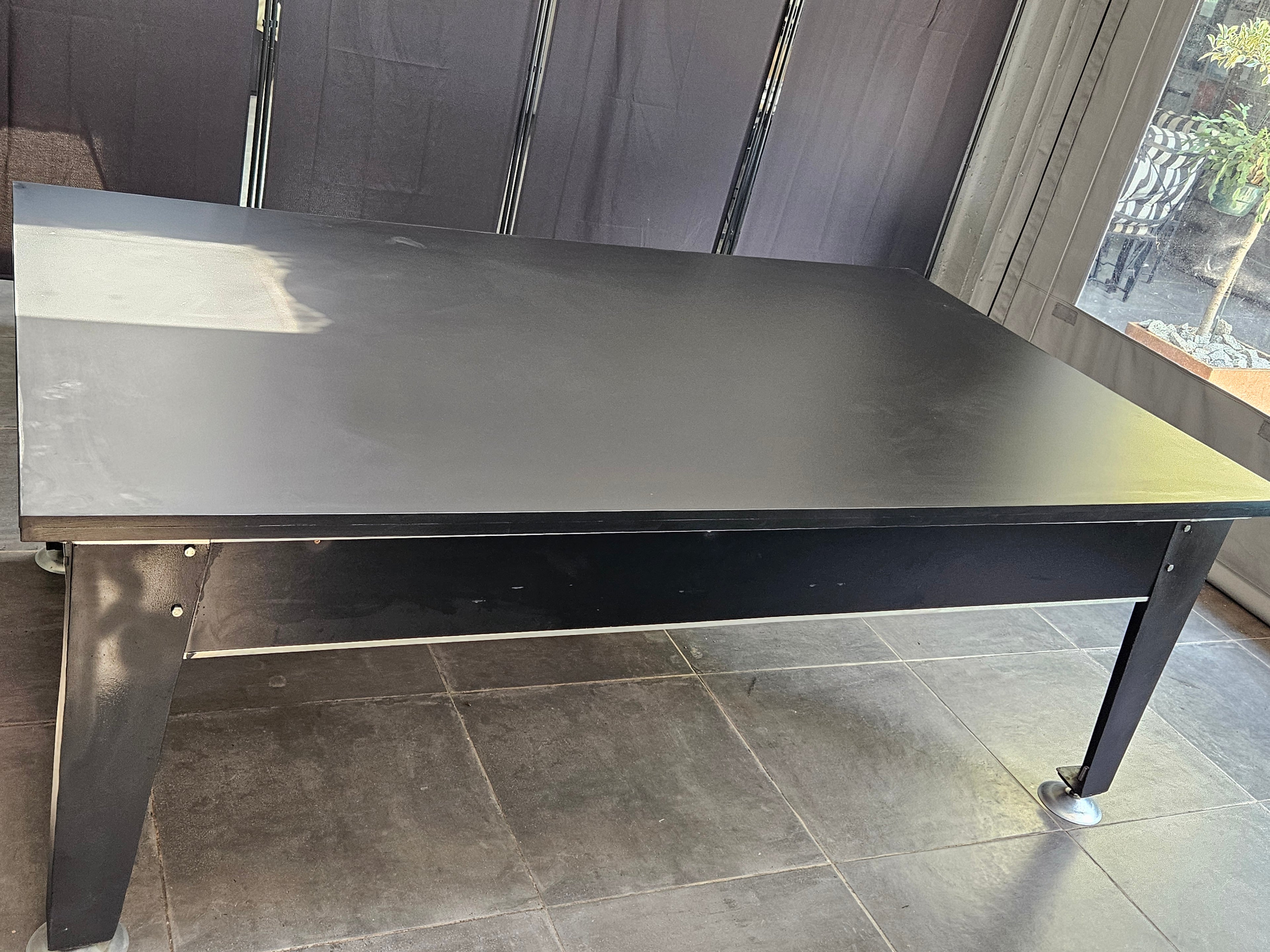 Home use pool table