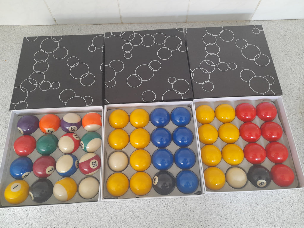 Pool balls (coloured)